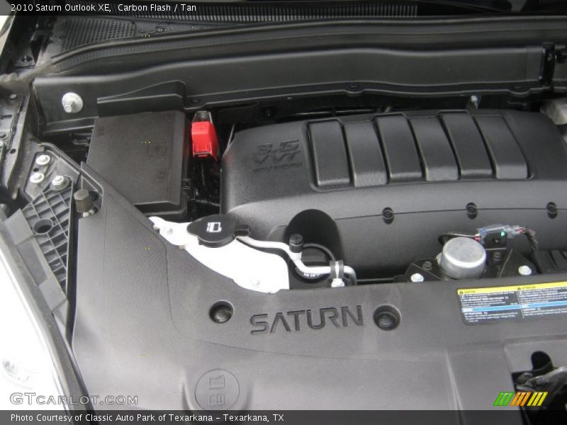 Carbon Flash / Tan 2010 Saturn Outlook XE