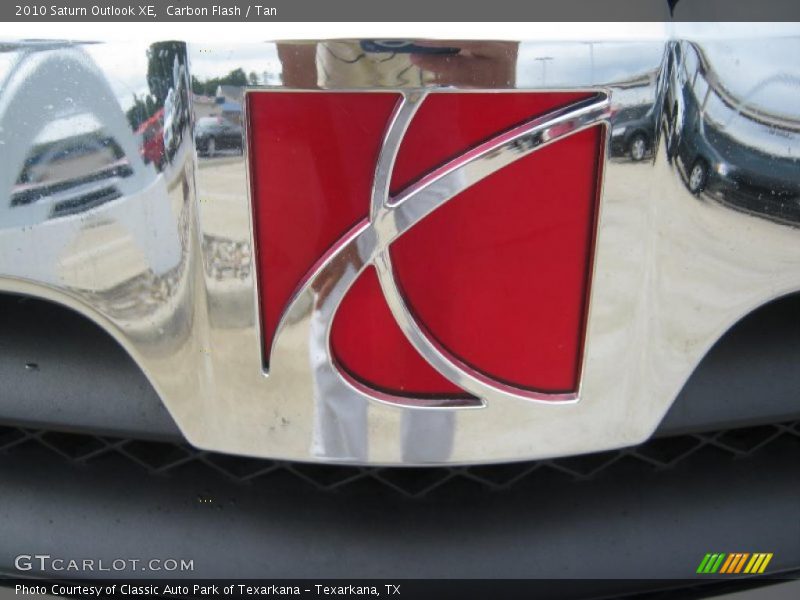 Carbon Flash / Tan 2010 Saturn Outlook XE