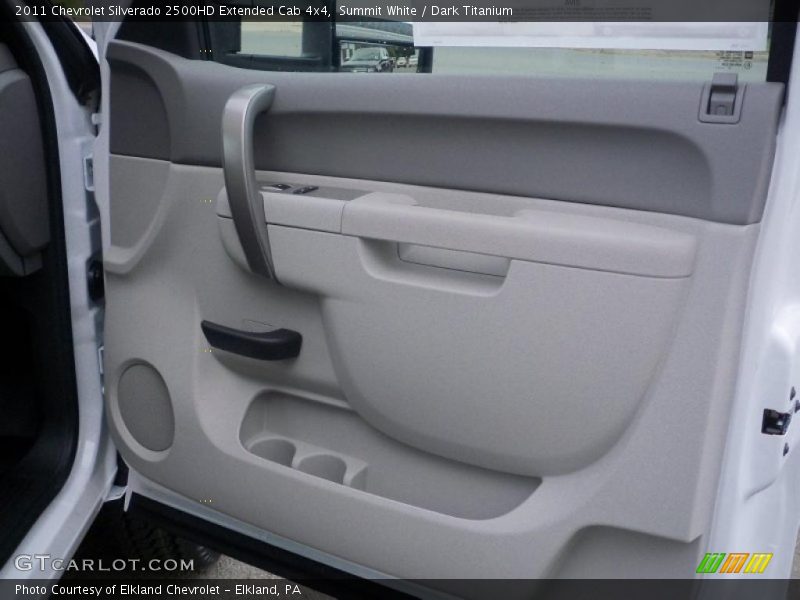 Summit White / Dark Titanium 2011 Chevrolet Silverado 2500HD Extended Cab 4x4