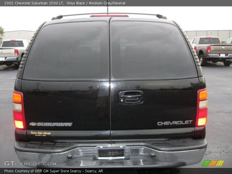 Onyx Black / Medium Gray/Neutral 2002 Chevrolet Suburban 1500 LT