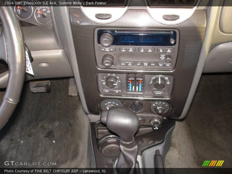 Summit White / Dark Pewter 2004 GMC Envoy XUV SLE 4x4