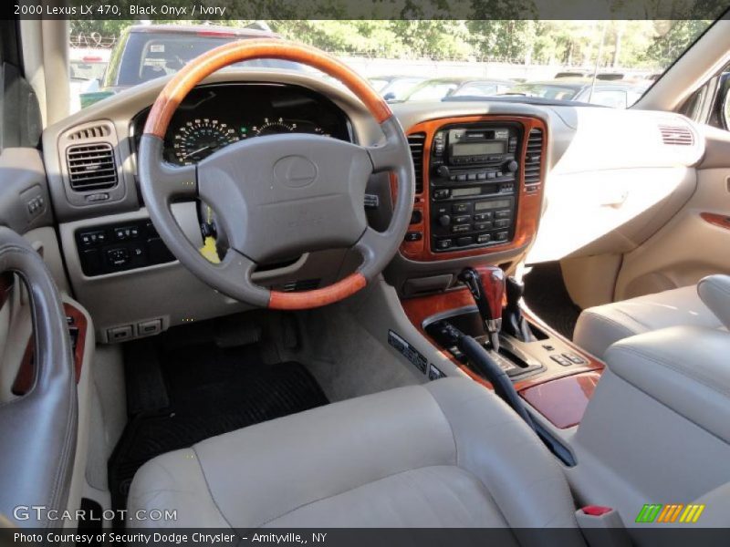 Black Onyx / Ivory 2000 Lexus LX 470