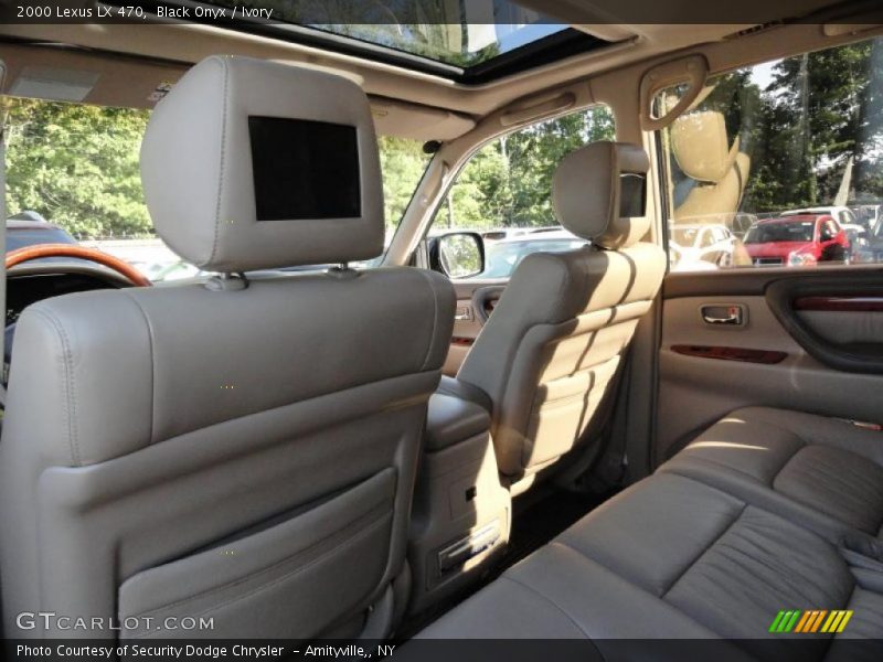 Black Onyx / Ivory 2000 Lexus LX 470