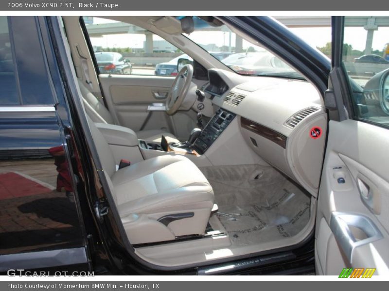 Black / Taupe 2006 Volvo XC90 2.5T