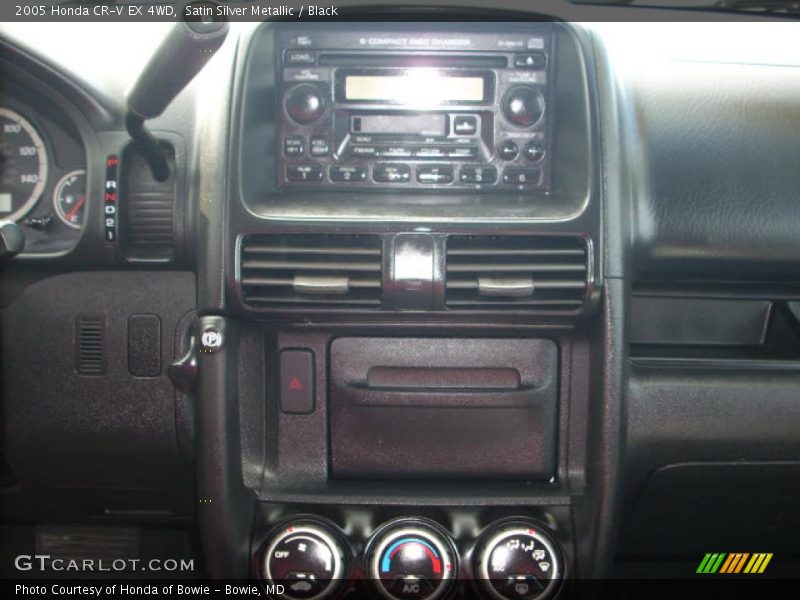 Satin Silver Metallic / Black 2005 Honda CR-V EX 4WD