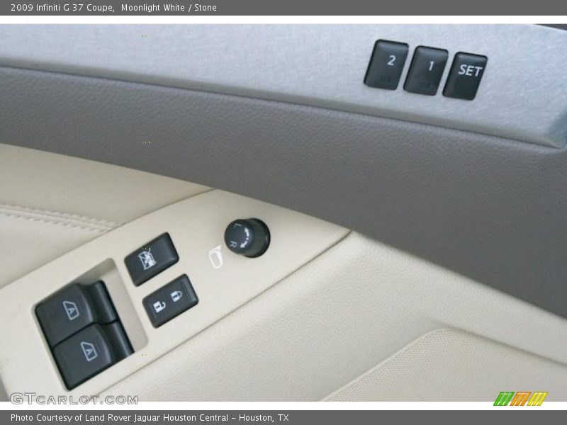 Moonlight White / Stone 2009 Infiniti G 37 Coupe