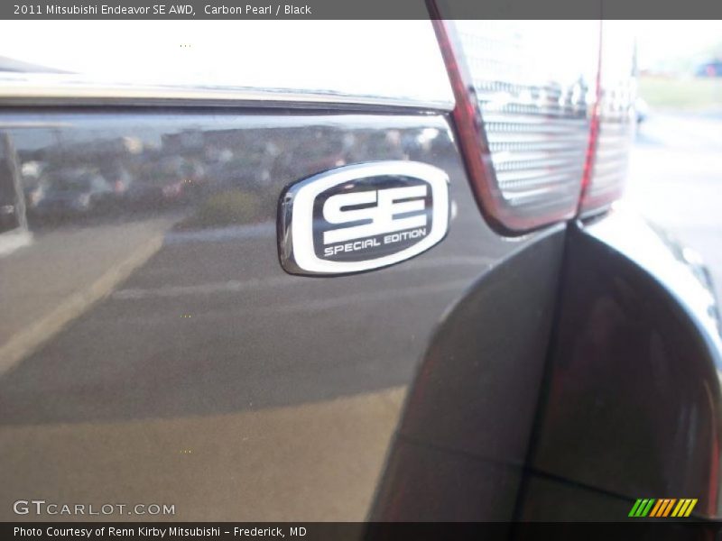 Carbon Pearl / Black 2011 Mitsubishi Endeavor SE AWD