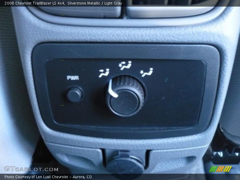 Silverstone Metallic / Light Gray 2008 Chevrolet TrailBlazer LS 4x4