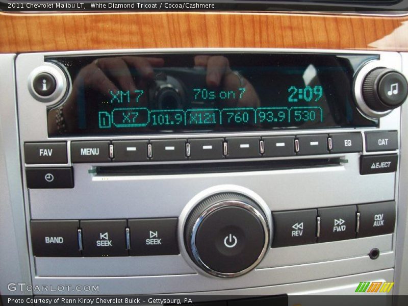 White Diamond Tricoat / Cocoa/Cashmere 2011 Chevrolet Malibu LT