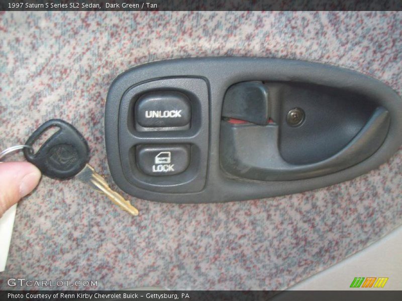 Dark Green / Tan 1997 Saturn S Series SL2 Sedan