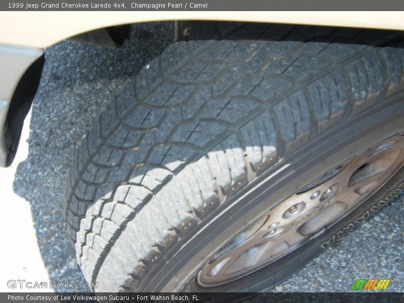 Champagne Pearl / Camel 1999 Jeep Grand Cherokee Laredo 4x4