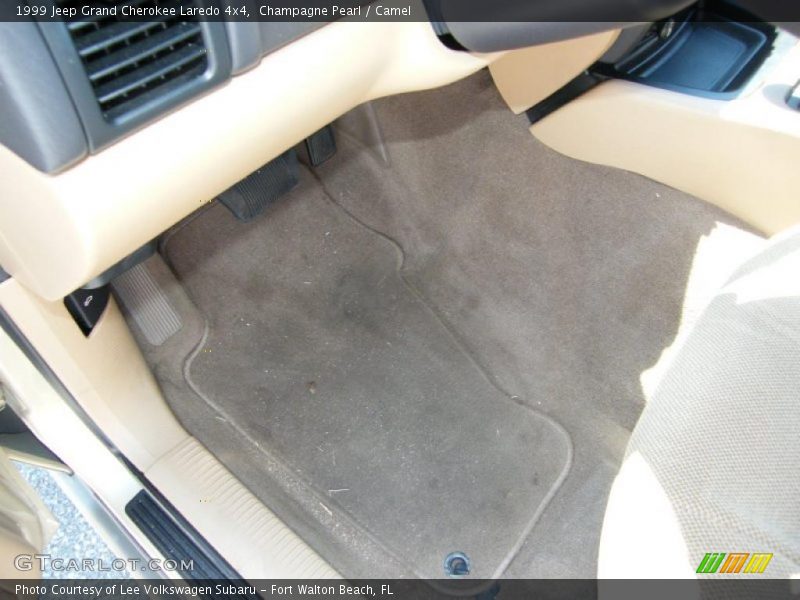 Champagne Pearl / Camel 1999 Jeep Grand Cherokee Laredo 4x4