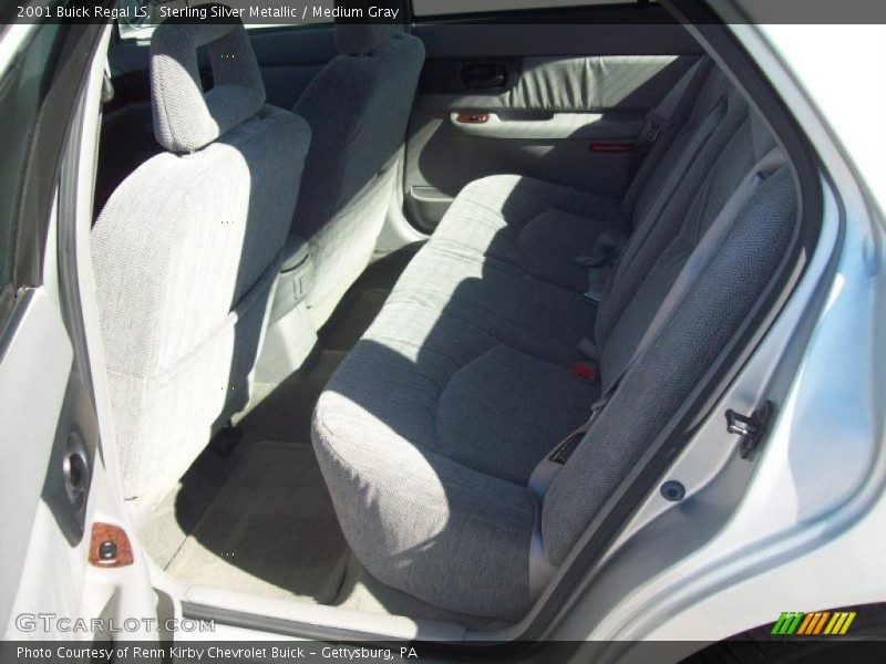 Sterling Silver Metallic / Medium Gray 2001 Buick Regal LS