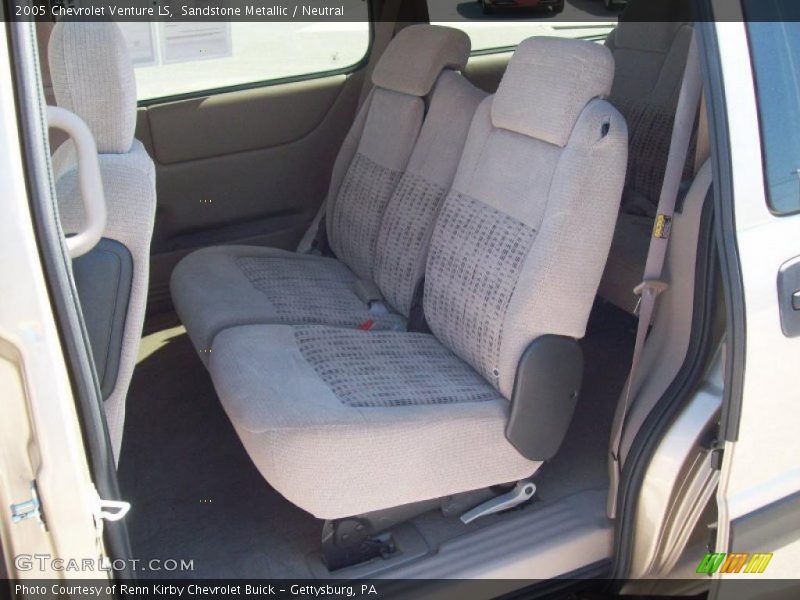 Sandstone Metallic / Neutral 2005 Chevrolet Venture LS