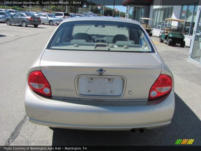 Sunlit Sand Metallic / Blond 2000 Nissan Maxima SE