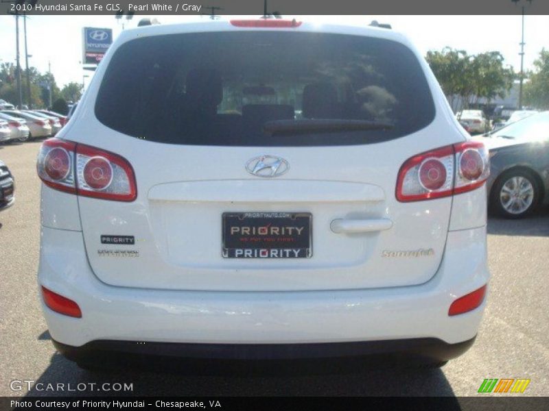 Pearl White / Gray 2010 Hyundai Santa Fe GLS