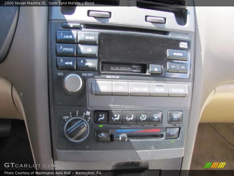 Sunlit Sand Metallic / Blond 2000 Nissan Maxima SE