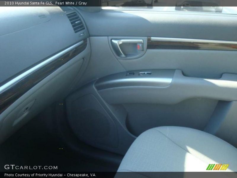 Pearl White / Gray 2010 Hyundai Santa Fe GLS