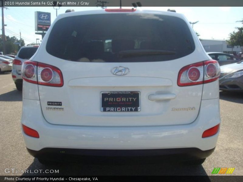 Pearl White / Gray 2010 Hyundai Santa Fe GLS