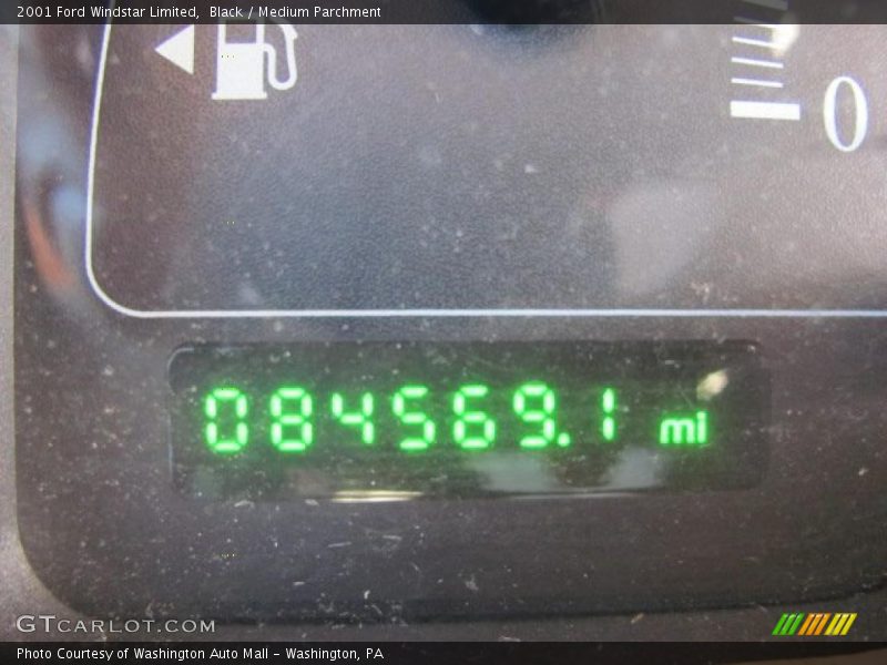 Black / Medium Parchment 2001 Ford Windstar Limited