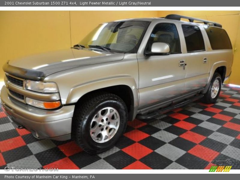 Light Pewter Metallic / Light Gray/Neutral 2001 Chevrolet Suburban 1500 Z71 4x4
