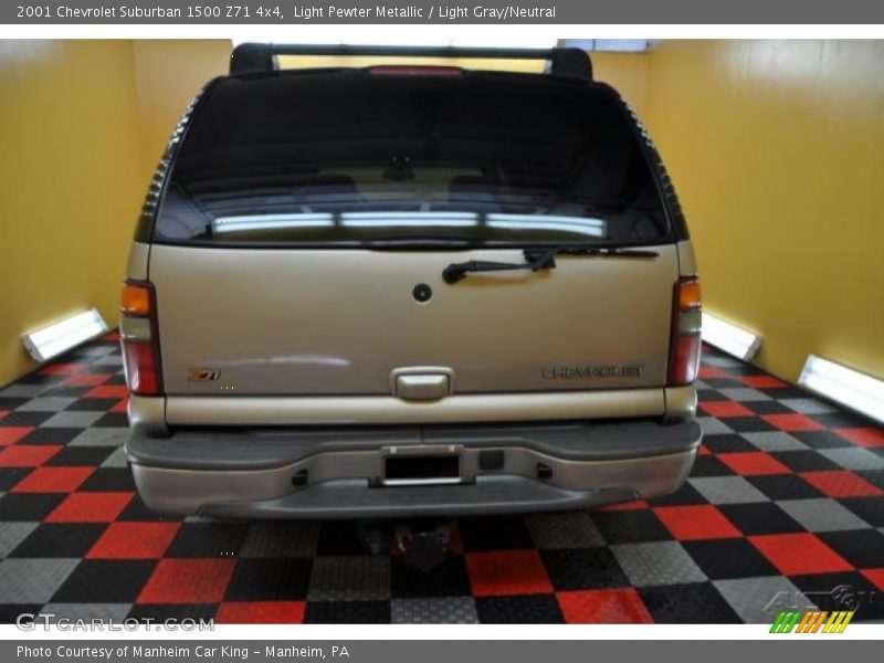Light Pewter Metallic / Light Gray/Neutral 2001 Chevrolet Suburban 1500 Z71 4x4