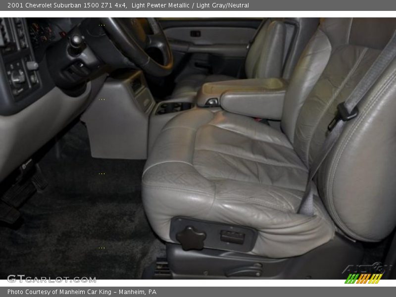 Light Pewter Metallic / Light Gray/Neutral 2001 Chevrolet Suburban 1500 Z71 4x4