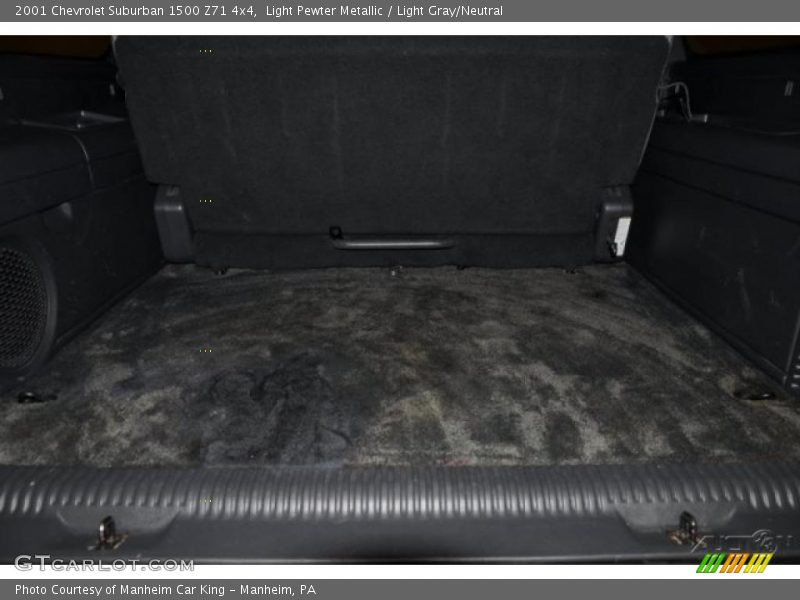 Light Pewter Metallic / Light Gray/Neutral 2001 Chevrolet Suburban 1500 Z71 4x4