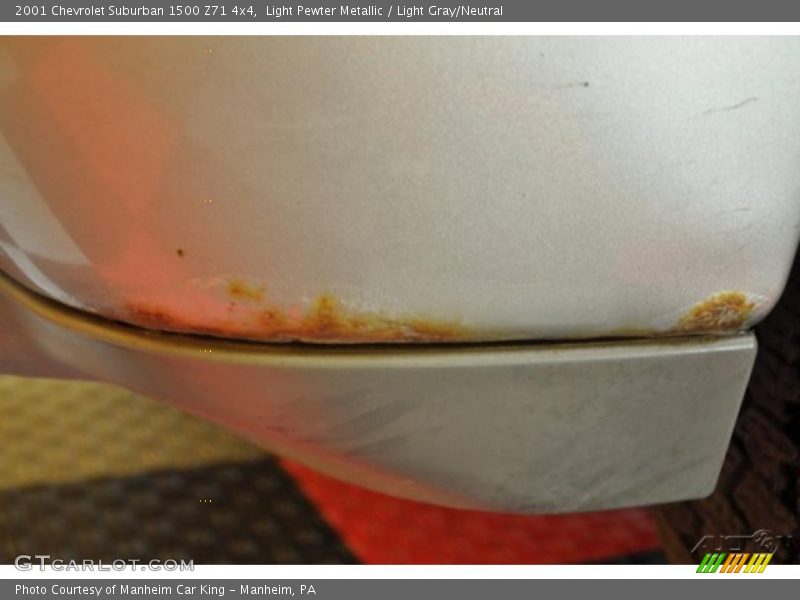 Light Pewter Metallic / Light Gray/Neutral 2001 Chevrolet Suburban 1500 Z71 4x4
