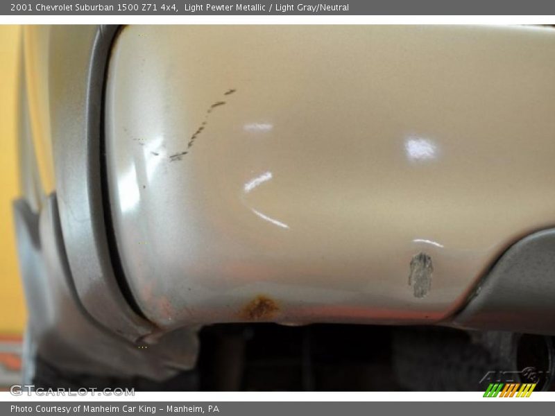 Light Pewter Metallic / Light Gray/Neutral 2001 Chevrolet Suburban 1500 Z71 4x4