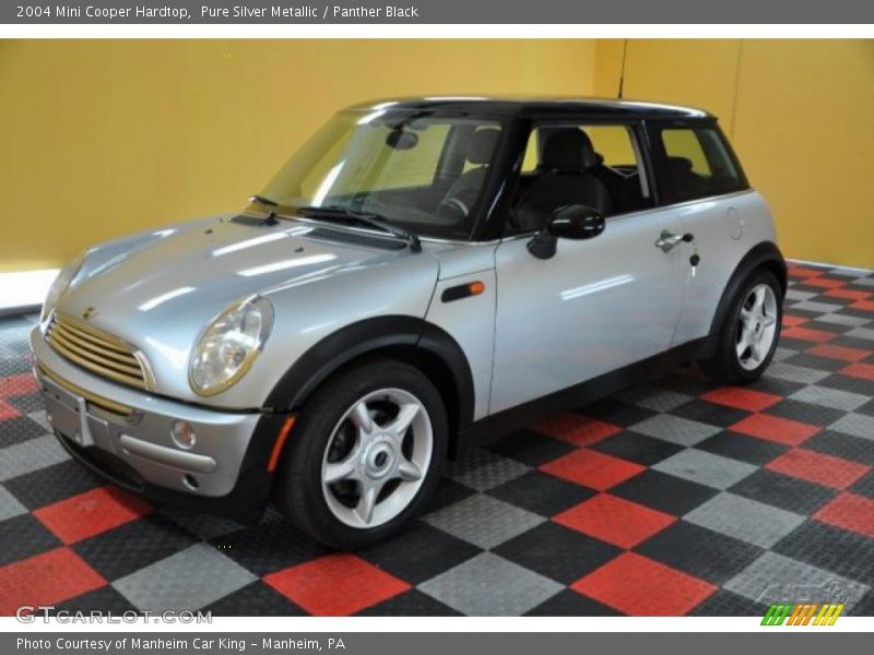 Pure Silver Metallic / Panther Black 2004 Mini Cooper Hardtop