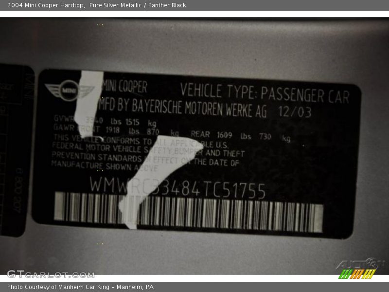 Pure Silver Metallic / Panther Black 2004 Mini Cooper Hardtop