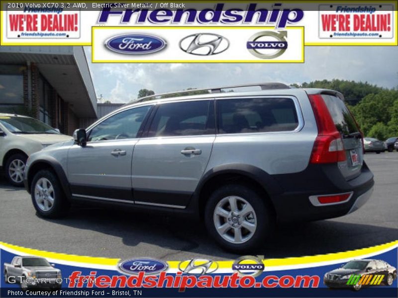 Electric Silver Metallic / Off Black 2010 Volvo XC70 3.2 AWD