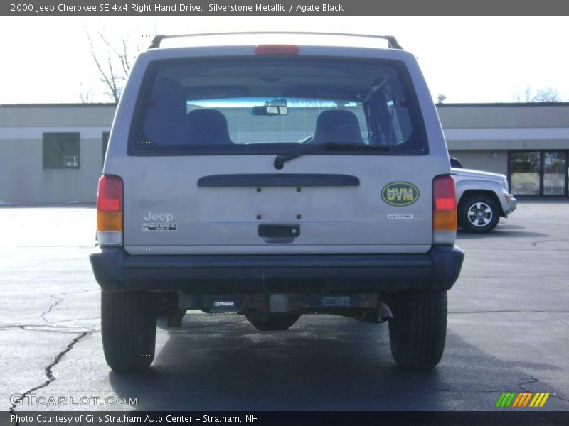 Silverstone Metallic / Agate Black 2000 Jeep Cherokee SE 4x4 Right Hand Drive