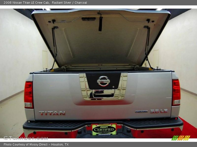Radiant Silver / Charcoal 2008 Nissan Titan LE Crew Cab