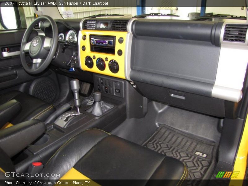 Sun Fusion / Dark Charcoal 2007 Toyota FJ Cruiser 4WD