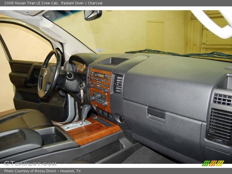 Radiant Silver / Charcoal 2008 Nissan Titan LE Crew Cab