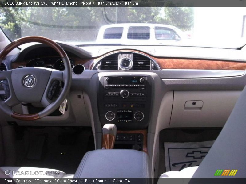 White Diamond Tricoat / Titanium/Dark Titanium 2010 Buick Enclave CXL