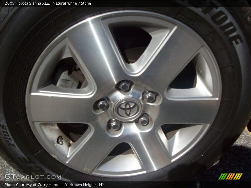 Natural White / Stone 2005 Toyota Sienna XLE