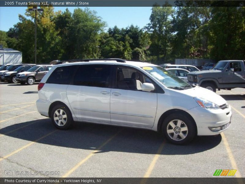 Natural White / Stone 2005 Toyota Sienna XLE