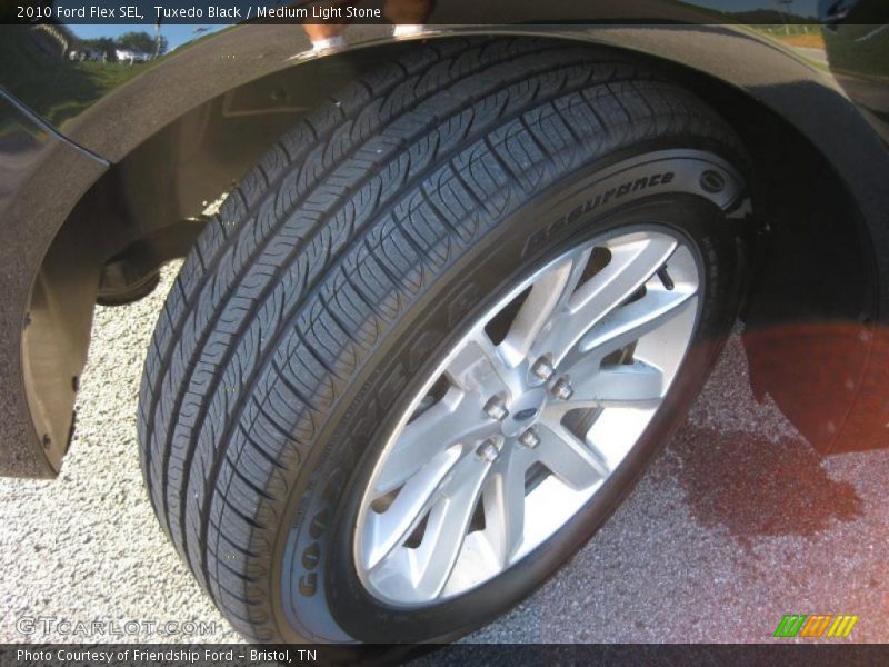 Tuxedo Black / Medium Light Stone 2010 Ford Flex SEL