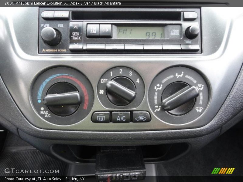 Apex Silver / Black Alcantara 2006 Mitsubishi Lancer Evolution IX