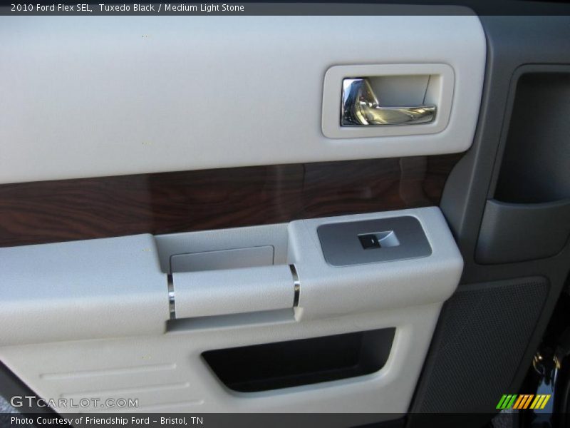 Tuxedo Black / Medium Light Stone 2010 Ford Flex SEL