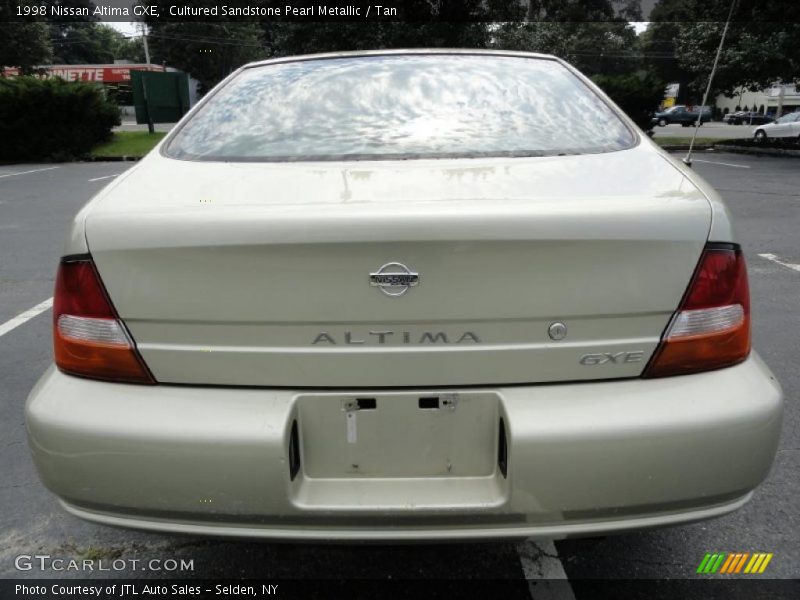 Cultured Sandstone Pearl Metallic / Tan 1998 Nissan Altima GXE