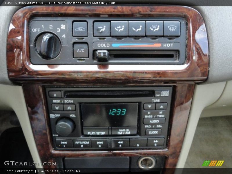 Cultured Sandstone Pearl Metallic / Tan 1998 Nissan Altima GXE