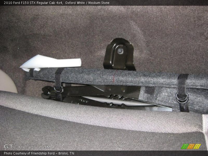 Oxford White / Medium Stone 2010 Ford F150 STX Regular Cab 4x4