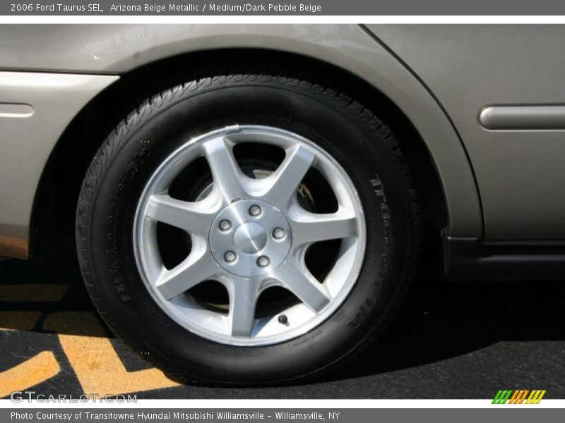 Arizona Beige Metallic / Medium/Dark Pebble Beige 2006 Ford Taurus SEL