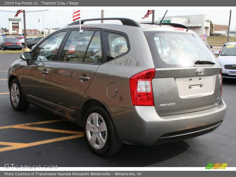 Titanium Gray / Beige 2009 Kia Rondo LX