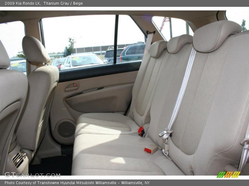 Titanium Gray / Beige 2009 Kia Rondo LX