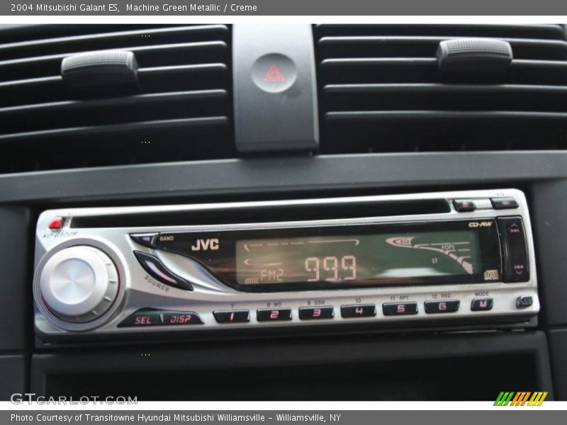 Machine Green Metallic / Creme 2004 Mitsubishi Galant ES